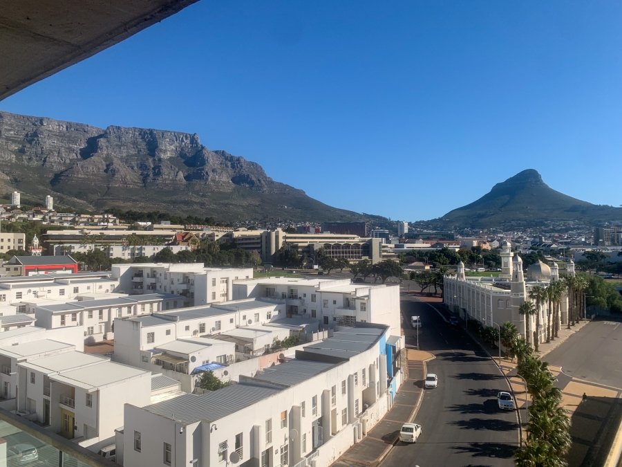 2 Bedroom Property for Sale in Zonnebloem Western Cape